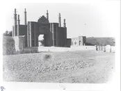 دروازه شمیران در دوره قاجار که بعدها محو شد