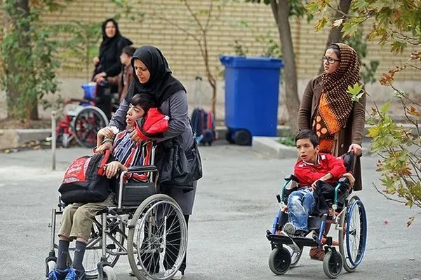 همزمان با روز جهانی نابینایان، بزرگ&zwnj;ترین و مجهز&zwnj;ترین مدرسه دانش&zwnj;آموزان استثنایی کشور با عنوان شهید صیاد شیرازی ۲ (پسران) روز چهارشنبه در خیابان پاسداران تهران افتتاح شد./FNA
