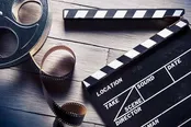 فهرست فیلم‌های سینمایی و تلویزیونی در تعطیلات