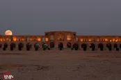 ابَر ماه اصفهان ، پل خواجو