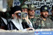 آیت الله سید علی حسینی خامنه‌ای رهبر شهید انقلاب