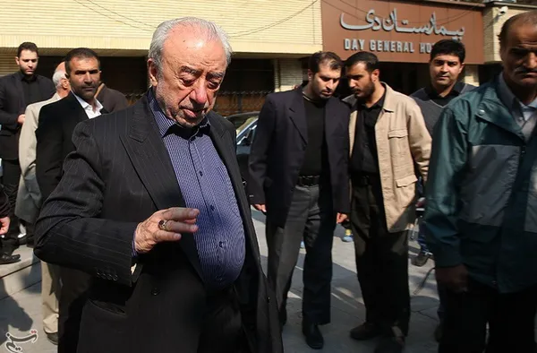 اسداله عسگراولادی برادر مرحوم عسگراولادی در بیمارستان د