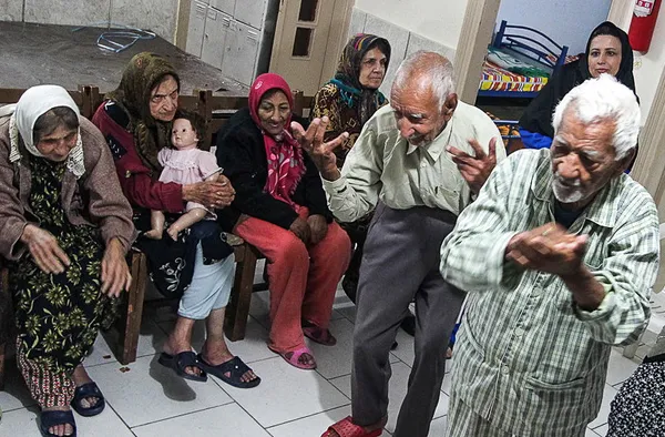 تحویل سال در خانه سالمندان پاسارگاد مشهد/ایسنا
