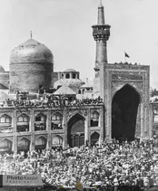تصویر قدیمی از مراسم عزاداری عاشورا در حرم مطهر رضوی