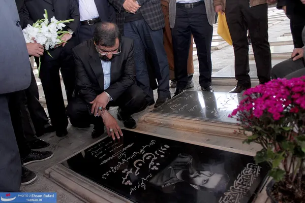 حضور در گلزار شهدا