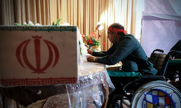تشییع پیکر شهید گمنام در شیراز
