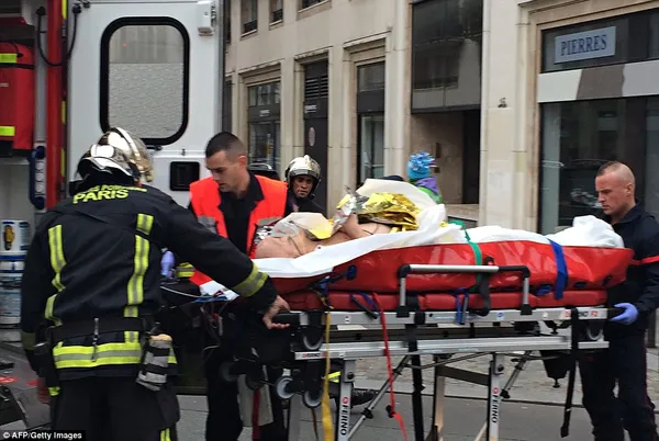 انتقال مجروحان حادثه