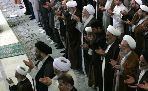 نمازجمعه این هفته تهران به امامت حجت الاسلام کاظم صدیقی در دانشگاه تهران اقامه شد/IRNA
