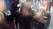 خودزنی خواهران منصوریان با چاقو!