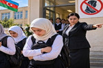 اعتراض به محدودیت حجاب در مدارس جمهوری آذربایجان؛...