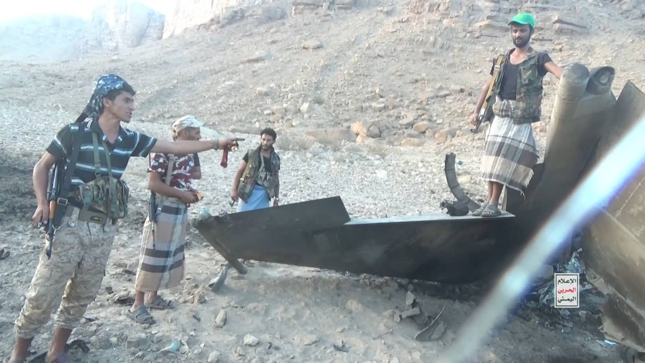 تصاویری از رزمندگان یمن در انهدام جنگنده F-۱۵ تصاویری از رزمندگان یمن در انهدام جنگنده F-۱۵