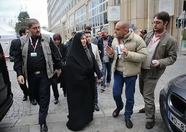 مرضیه افخم سخنگوی وزارت امور خارجه در جمع خبرنگاران در دومین روز مذاکرات ایران و کشورهای ۱+۵ - وین/TASNIM
