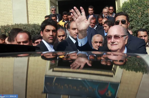 خروج بلاتر از مراسم افتتاحیه فستیوال مدارس فوتبال ایران