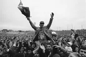 حمله اسرائیل به ناو آمریکایی یو‌اس‌اس لیبرتی / حمله به مخفیگاه پسران صدام حسین / انقلاب اسلامی ایران به روایت شبکه تلویزیونی تیمز / حال و هوای شانگ‌های از دهه ۳۰ تا ۸۰ میلادی