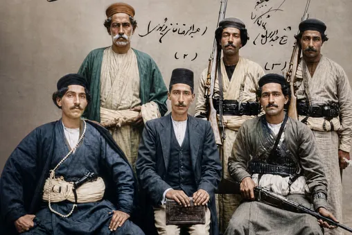 عکس: پنجره‌ای به گذشته؛ رئیسعلی در میان دلیران تنگستان
