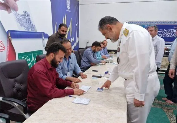 دریادار شهرام ایرانی فرمانده نیروی دریایی ارتش