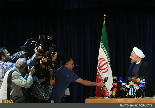 کنفرانس خبری پس از ثبت نام در انتخابات ریاست جمهوری