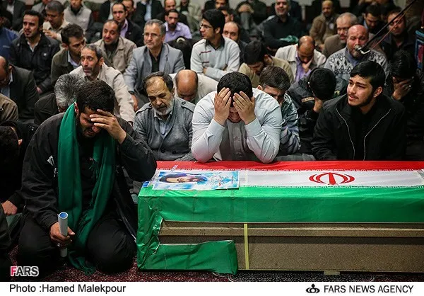 مراسم تشییع پیکر سردار شهید احمد پاریاب در حسینیه شهدای علقمه، پنجشنبه ۲۴-۱۲-۹۱