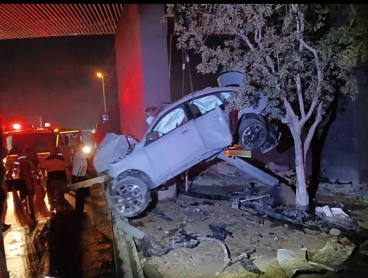 تصادف مرگبار BMW در بزرگراه همت با سه فوتی