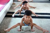کمپ آموزش ژیمناستیک در چین