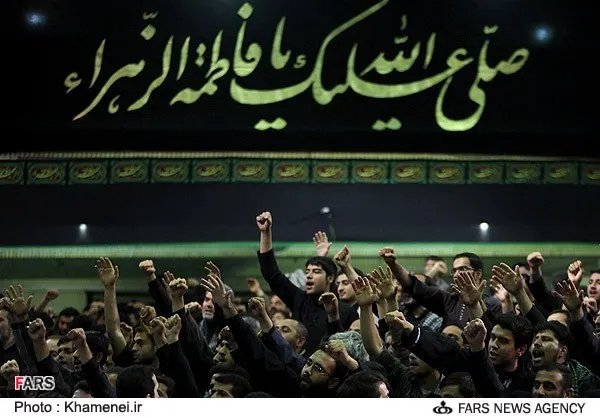 دومین شب عزاداری ایام فاطمیه در حسینیه امام خمینی(ره) برگزار شد.
شنبه 24 فروردین 1392

