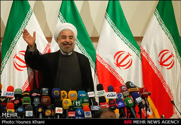 27 خرداد 1392 نخستین کنفرانس خبری رسمی دکتر حسن روحانی در مرکز تحقیقات استراتژیک مجمع تشخیص مصلحت نظام با حضور گسترده خبرنگاران داخلی و خارجی برگزار شد