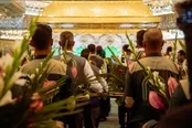 گل‌آرایی حرم امام‌حسین (ع) به مناسبت عیدالله‌الاکبر