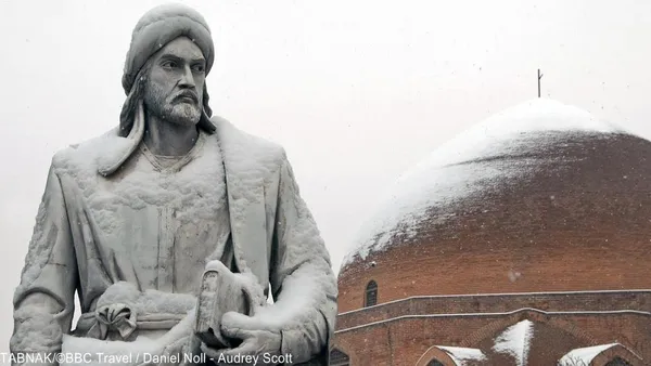 تبریز چهارمین شهر بزرگ ایران با جمعیتی بیش از دو میلیون نفر میباشد.قدمت و فرهنگ مردمان این سرزمین بسیار جالب و غنی است