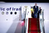 عکس | استقبال کنندگان از پزشکیان در فرودگاه