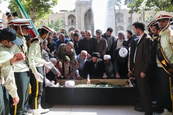 تشییع پیکر آیت الله محمدی گیلانی - مدرسه شهید مطهری /ISNA
