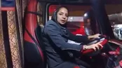 تصاویر تازه از دو راننده زن تانکر سوخت در ایران!