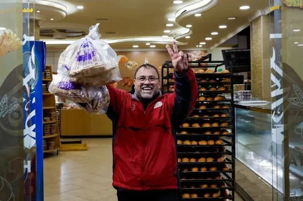  شادی مردم لبنان 