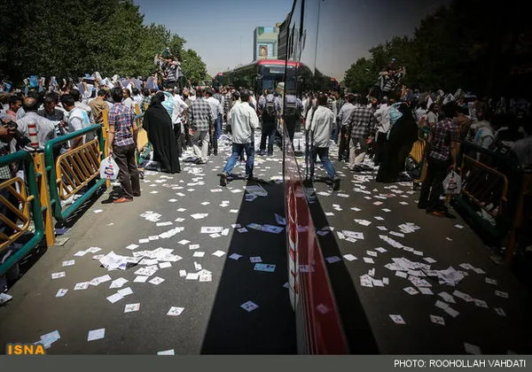 تجمع هواداران برخی از کاندیداهای ریاست جمهوری پس از نماز جمعه