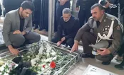 ادای احترام فرمانده کل ارتش به خلبان شهید بالگرد