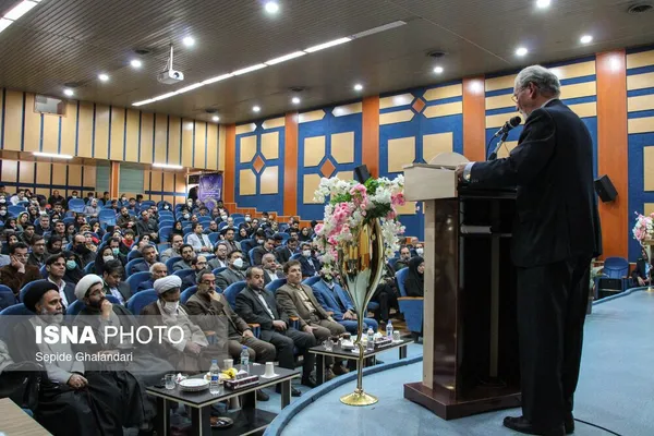 بزرگداشت روز دانشجو در دانشگاه بیرجند