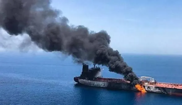 oil tanker oil tanker