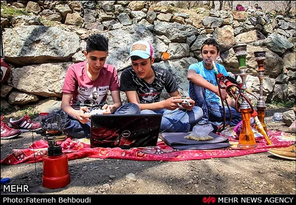 منطقه تفریحی دربند تهران.	چهارشنبه 7 فروردین 1392