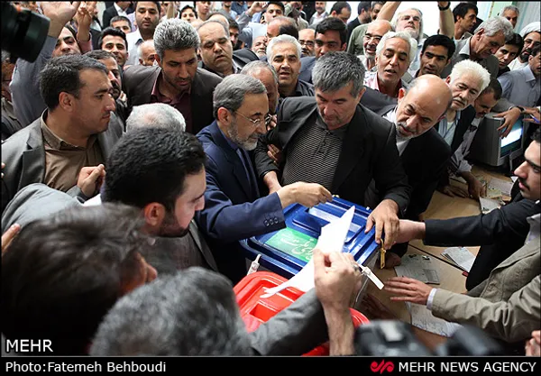 علی اکبر ولایتی - مسجد گیاهی