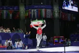 ناهید کیانی: آسیب‌هایی که داریم با آدم ۶۰ ساله برابری می‌کند/ از اولین بودن فشار کشیده‌ام