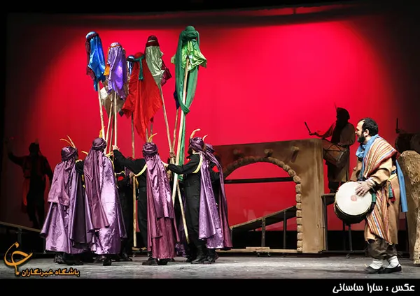 اجرای نمایش معمای مطربان پریشان