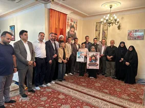 حضور هادی ساعی در منزل شهید کرمی