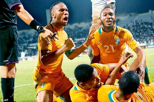 ساحل عاج: دیدیه دروگبا (Didier Drogba) - بازیکن گلزن تیم گالاتاسرای ترکیه است او تاکنون 62 بار برای کشورش گل زنی کرده است.