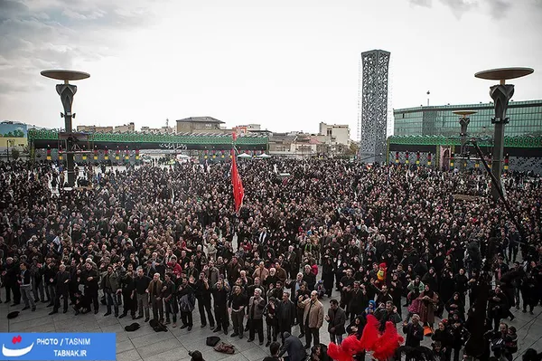 عزاداری تاسوعای حسینی در میدان امام حسین(ع) 
