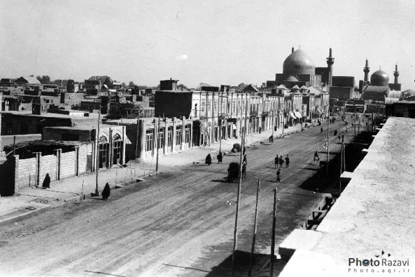 دورنماي حرم مطهر و مسجدگوهرشاد از سمت خيابان سال 1314 هجري شمسي