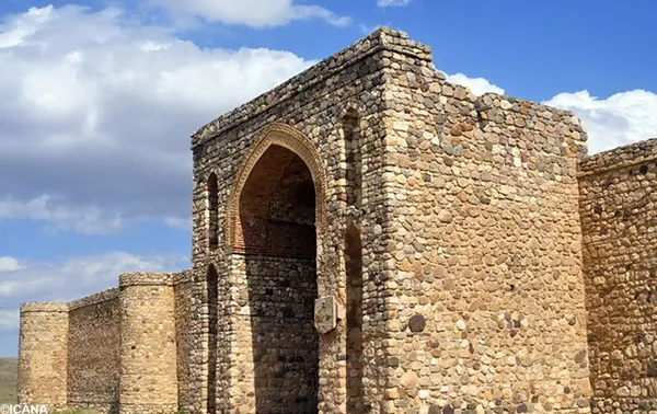 قلعه قدیمی در سمنان
