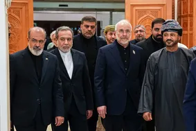 هیأت مذاکره‌کننده از مسقط راهی تهران شد