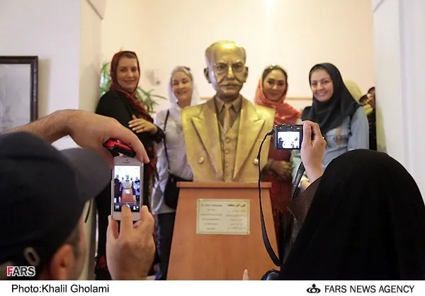 سفر هنرمندان و بازیگران به تبریز
جمعه 8 شهریور
