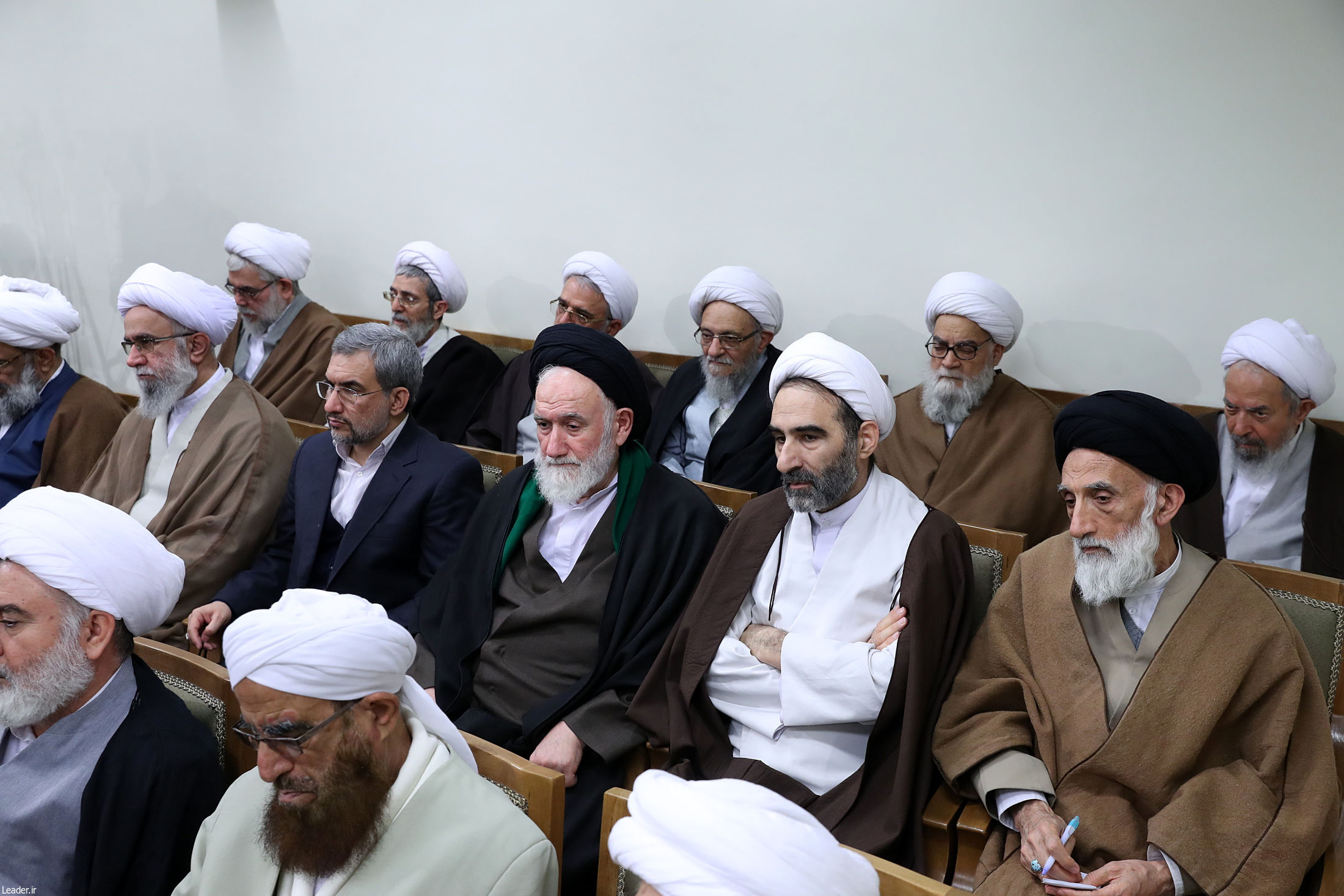 دیدار رهبری با اعضای خبرگان