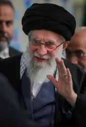 پیکر مطهر رهبر شهید انقلاب در حرم مطهر رضوی آرام گرفت