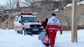 نجات جان ۱۱مادر باردار و ۶کودک در برف آذربایجان‌غربی
